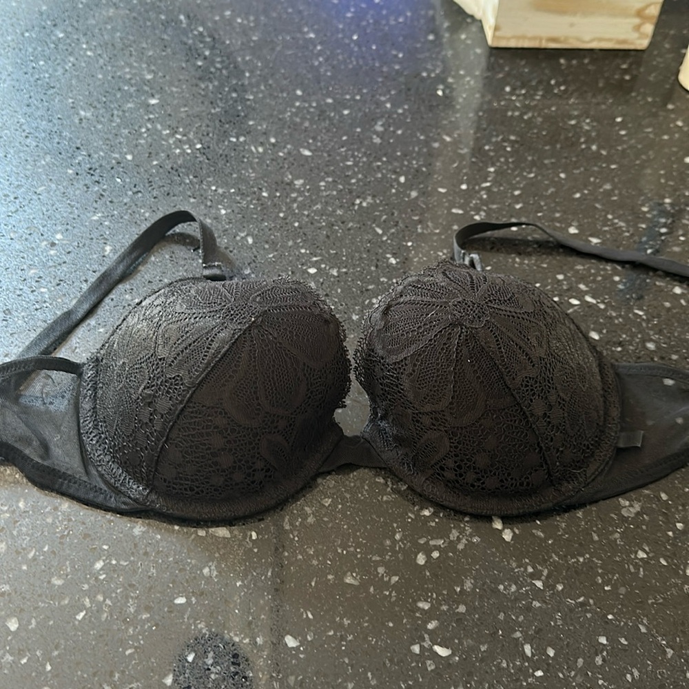 Victoria secret lined Demi. Size 34c